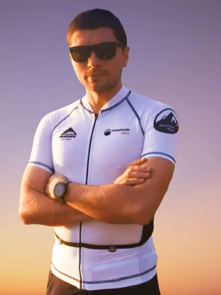 Футболка Mountain Race Suit с поясом