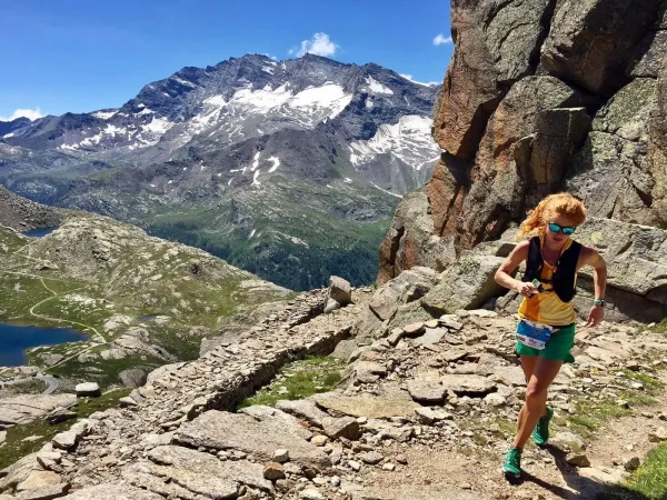 Royal Ultra SkyMarathon – старт серии SkyExtreme 2017. Bhim Gurung и Maite Maiora – победители. Екатерина Митяева – третья.