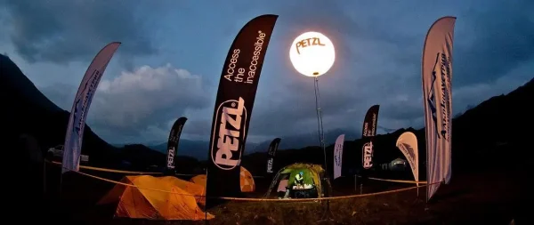 PETZL снова зажжет на Elbrus World Race