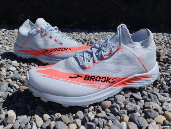 Тест-обзор Brooks Catamount Agil -  топовые кроссовки для элиты трейлраннинга