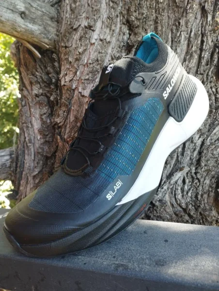 Обзор кроссовок Salomon S/Lab Genesis. Через сколько километров придется покупать новую пару эти универсалов.