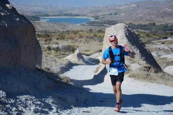 Триумф россиян на Cappadocia Ultra Trail. Интервью с Алексеем Толстенко и Еленой Поляковой