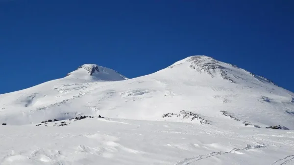 Elbrus World Race для начинающих трейлраннеров. Подготовка, акклиматизация, тактика.