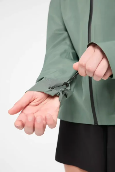 Куртка для бега женская NNormal Trail Rain Jacket непромокаемая — фото 5